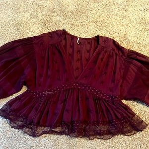 Beautiful bergundy top, free people size S
